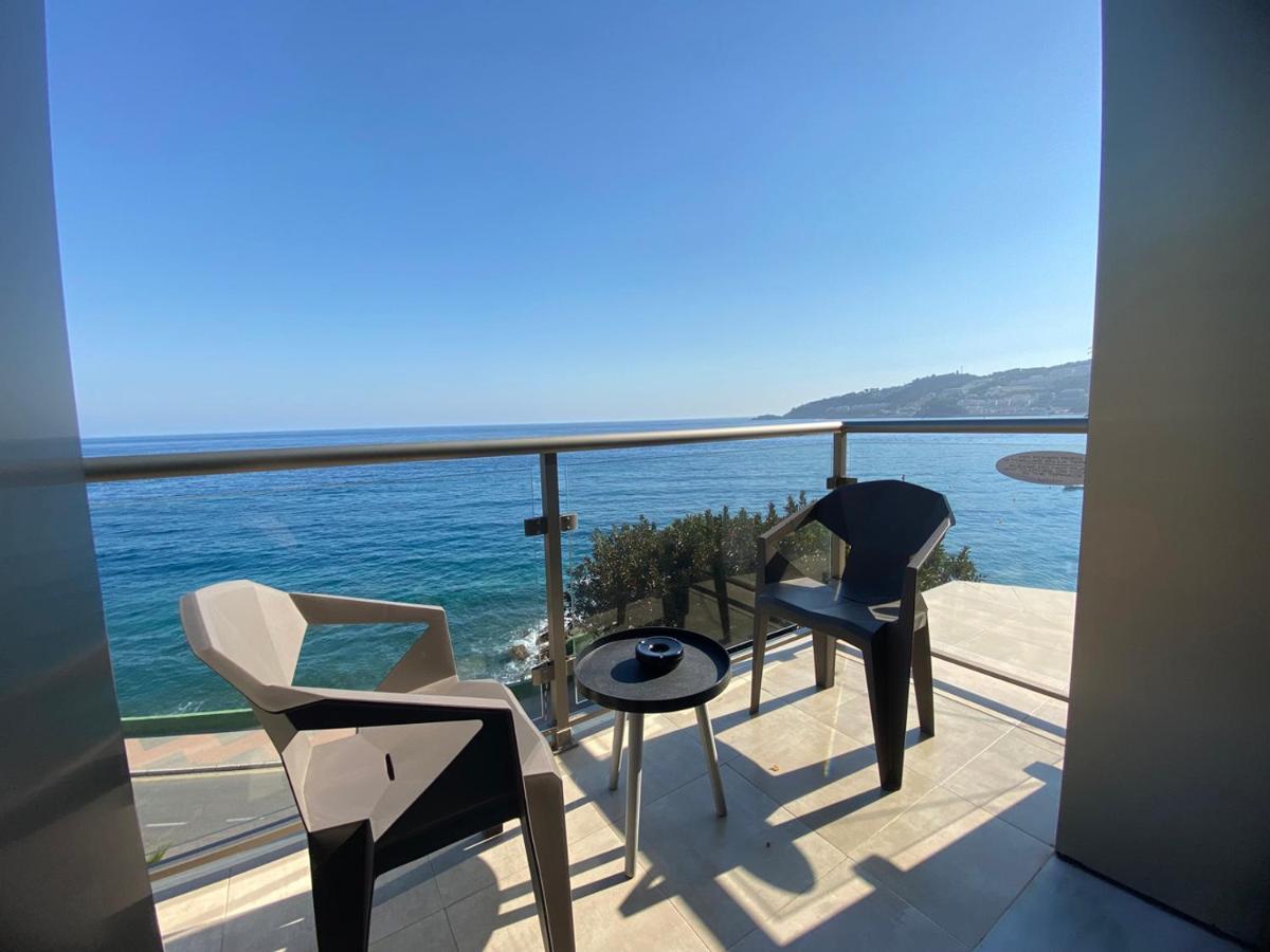 On Aleta Room Designed For Adults Almunecar Exterior photo